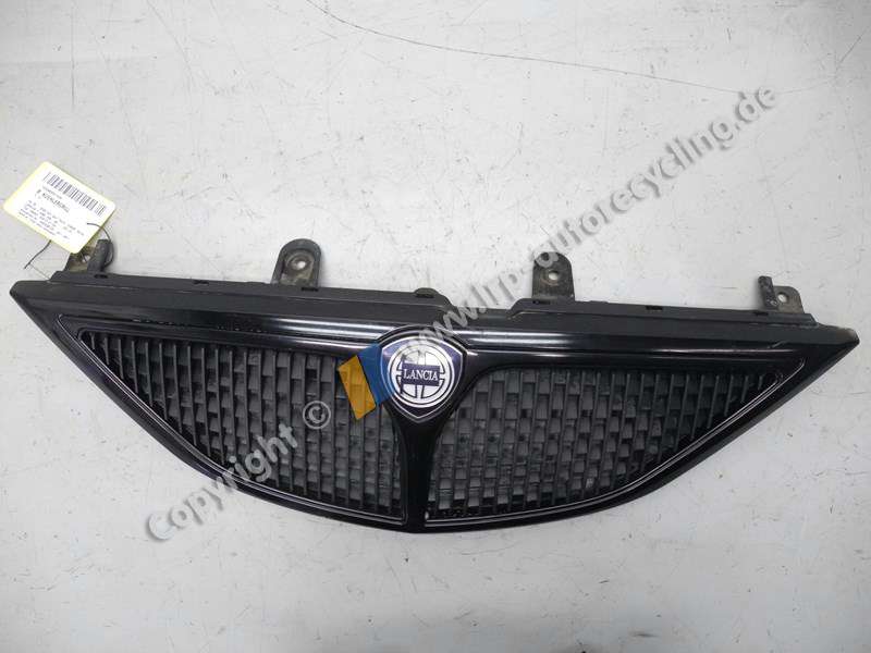 Lancia Y BJ2002 original Kühlergrill Grill schwarz Facelift ab 10/2000